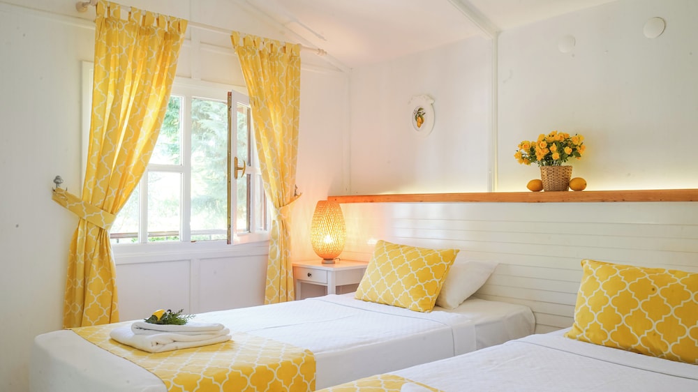 Basic Bungalow photo 1