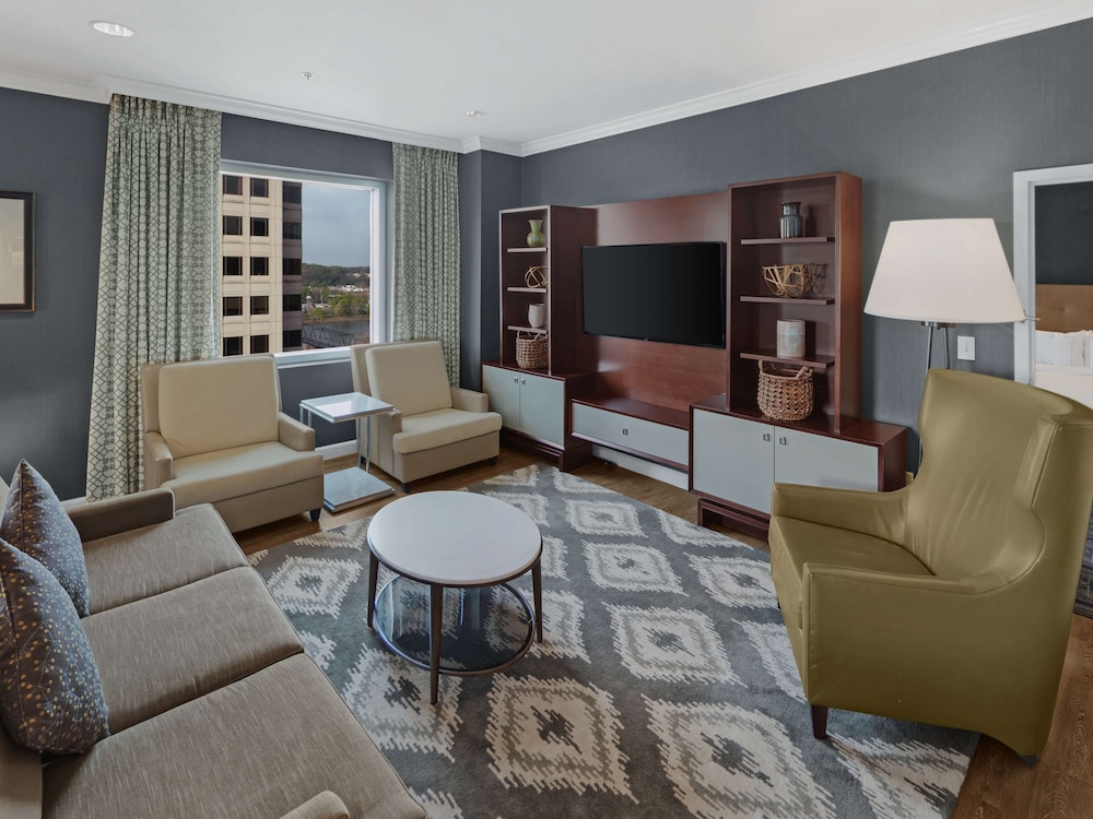 Parlor, Room photo 1