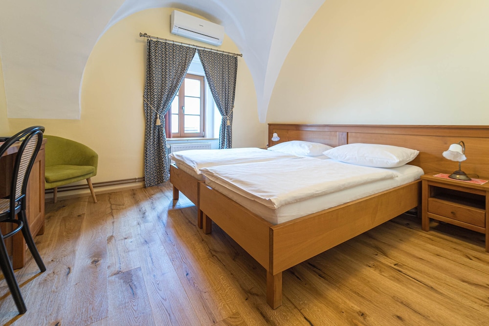 Standard Twin Room photo 1
