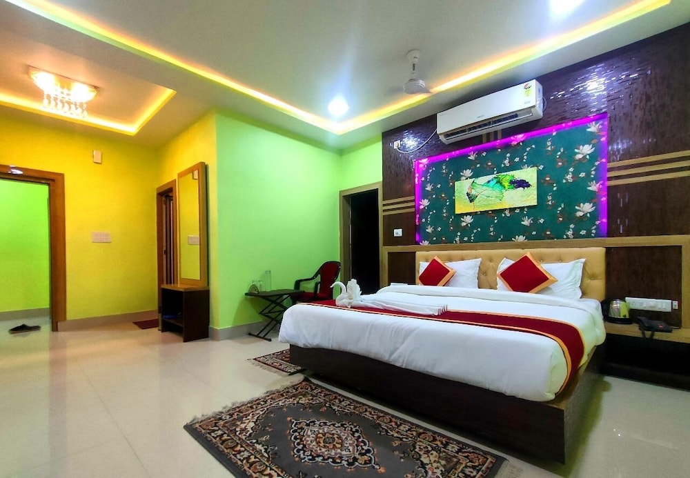 Standard Double Room, Pool View