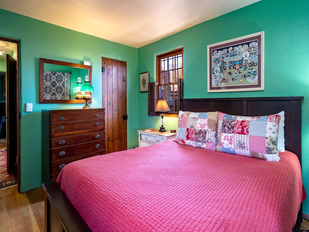 House (2 Bedrooms) photo 3