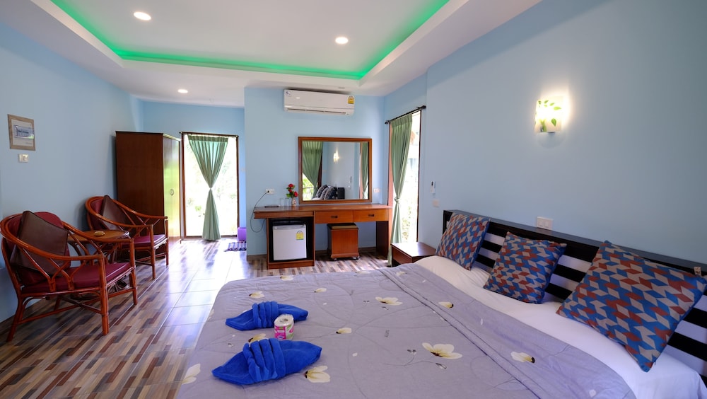 Deluxe Beach Front (A/C) photo 1