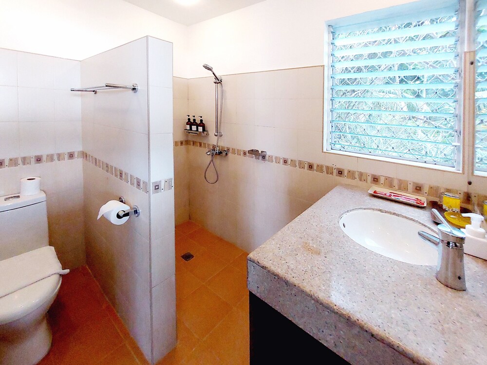 Deluxe Studio Suite, Sea View photo 3