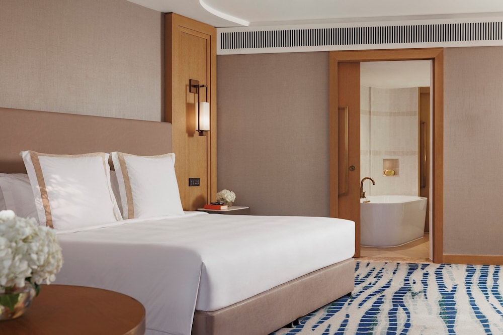 Family Room (Ocean Deluxe)