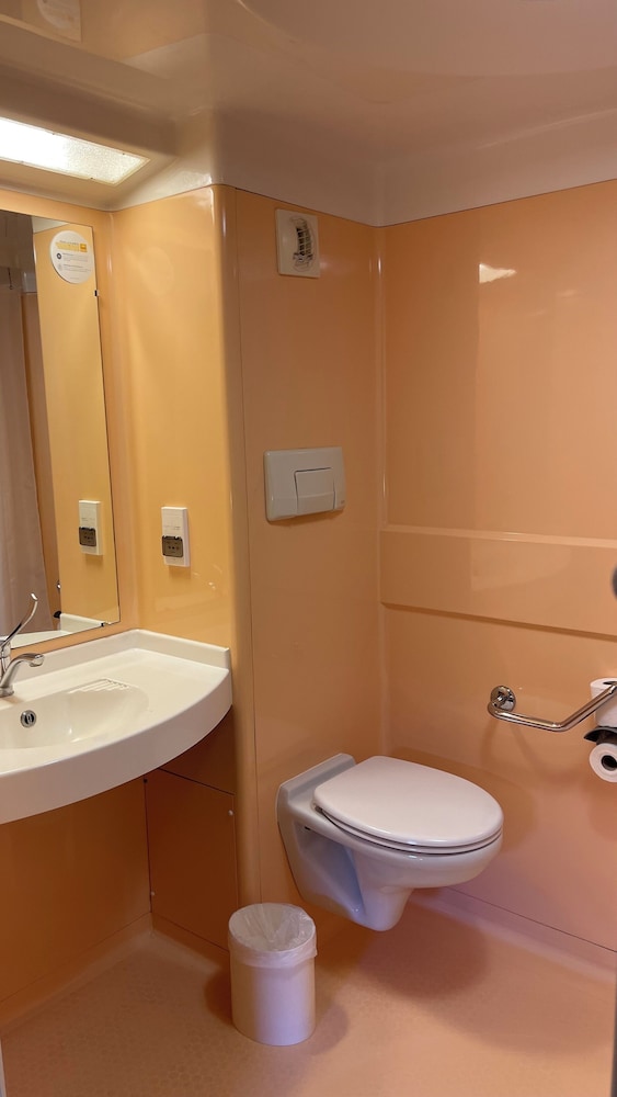 Standard Room, 1 Double Bed - Photo 3