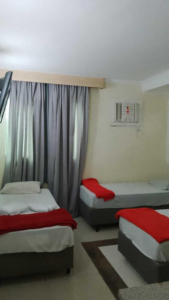 Economy Triple Room