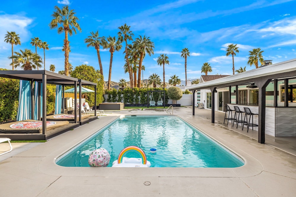 The Ritz - Luxury Home With Pool Speakeasy Bar, Billede 48