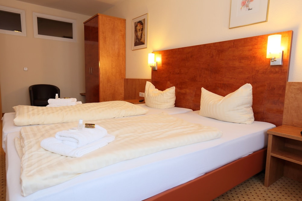 Double Room - Photo 4