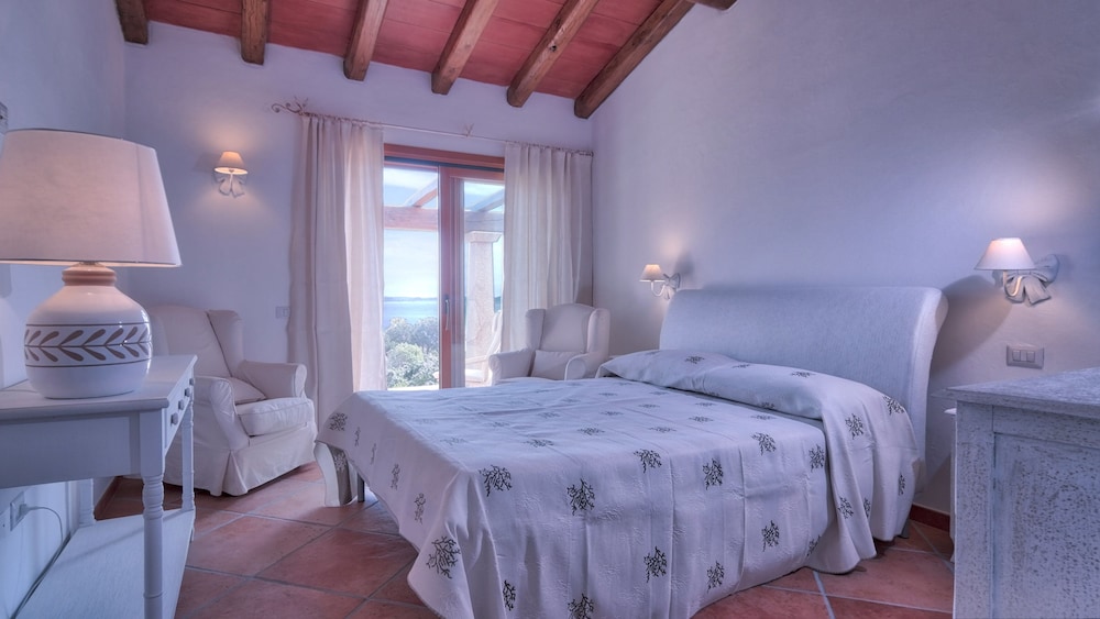 Villa, 4 Bedrooms (6 pax) photo 1