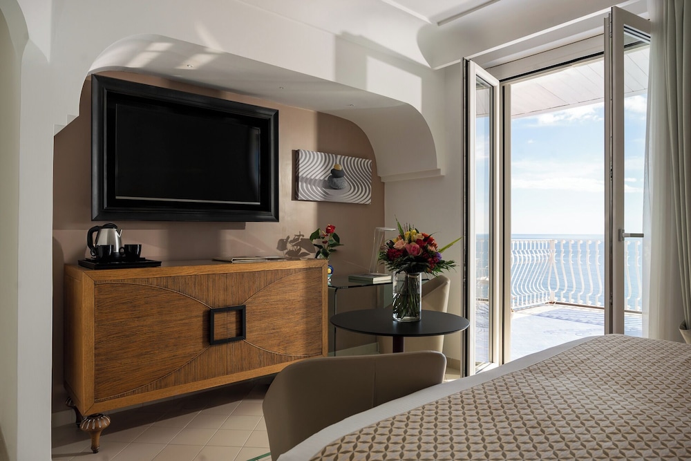 Honeymoon Room, Sea View