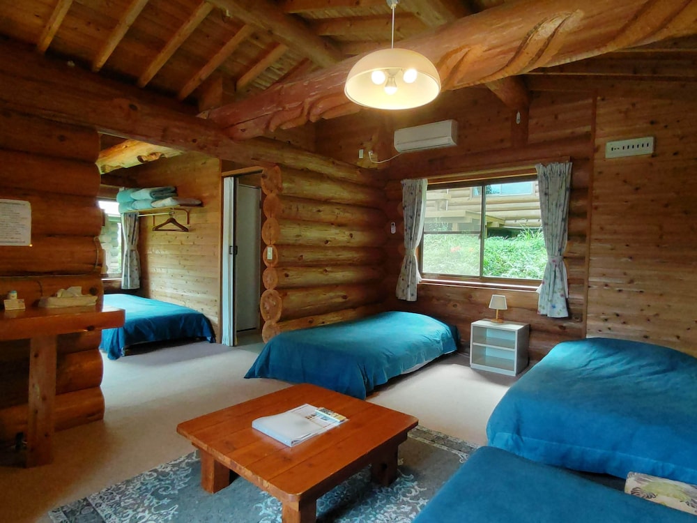 Cottage (102, 105), Non-Smoking photo 1