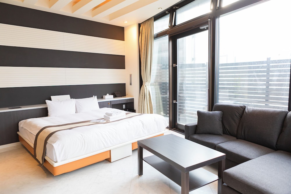 Queen Room with Sauna & Terrace (Urban Terrace) Non Smoking