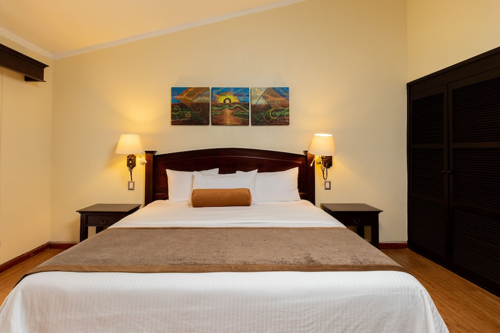 Grand Room - Photo 17