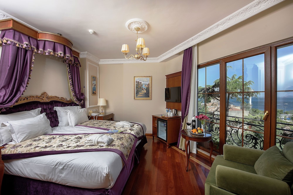 Superior Room, Sea View and Bucoleon Palace View photo 2
