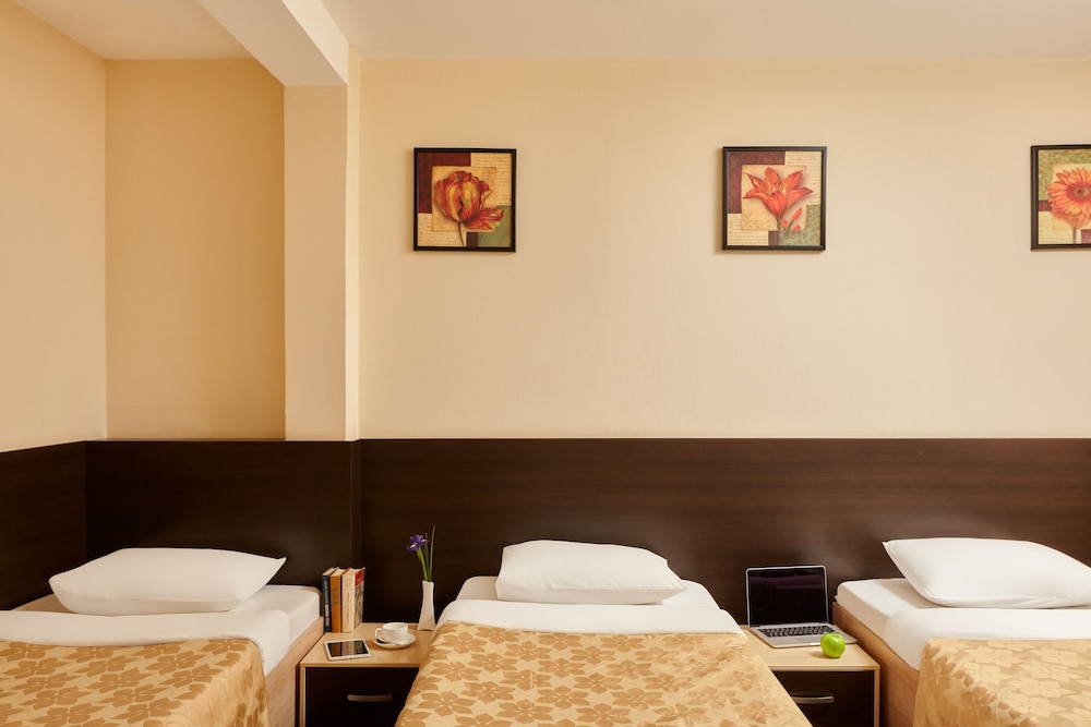 Economy Triple Room, 3 Bedrooms
