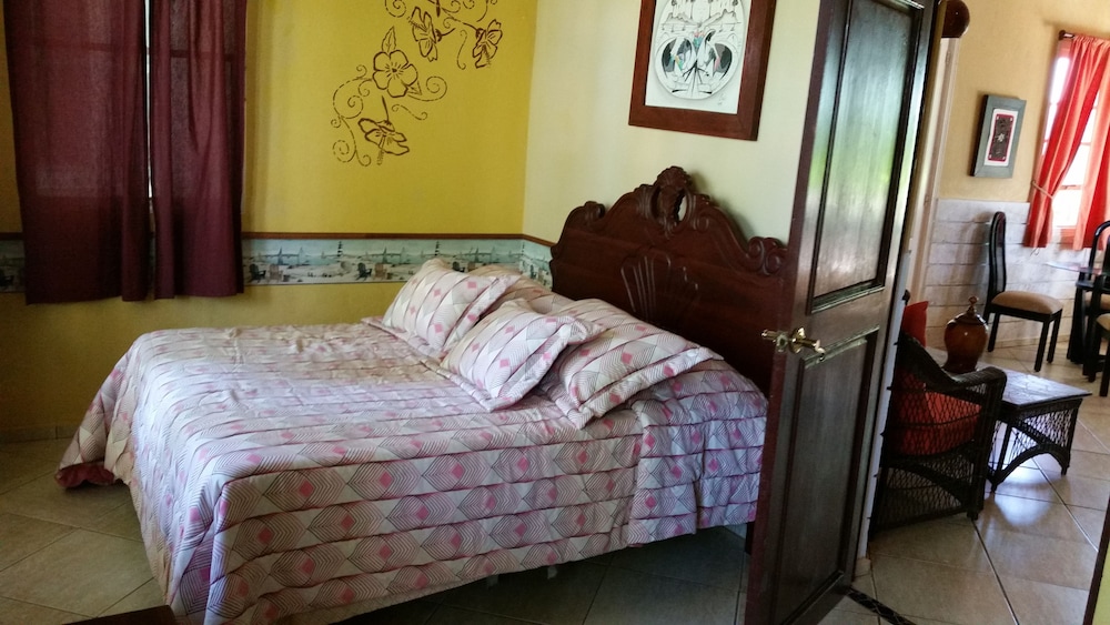 Comfort Suite, Multiple Beds, Non Smoking (131, 431)