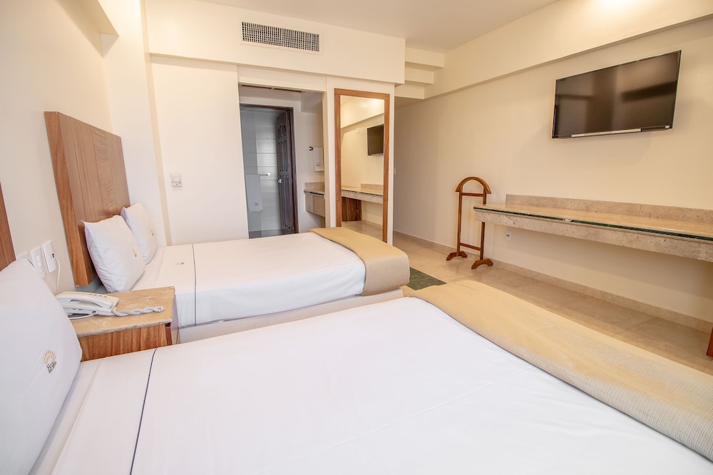 Standard Double Room - Photo 5