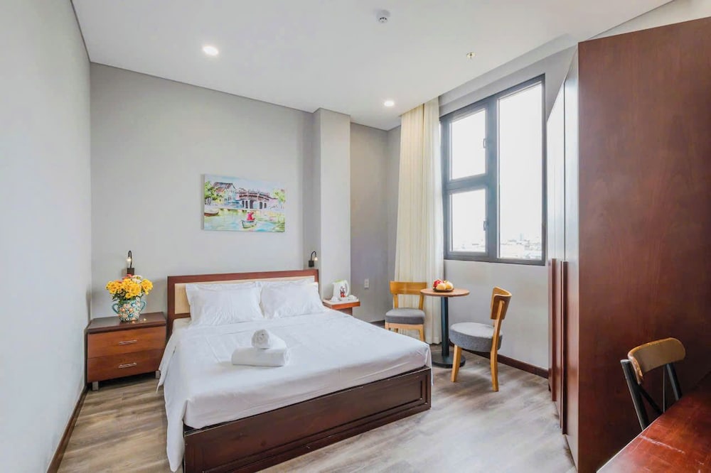 Deluxe Double Room, City View