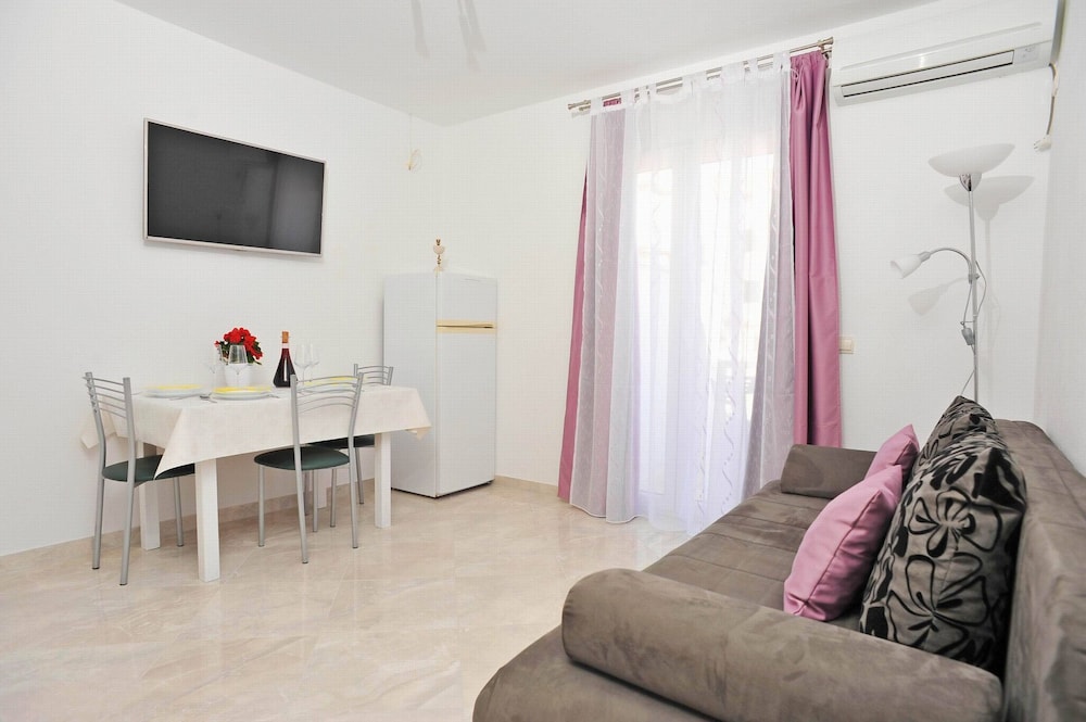 Apartment (Mato - with parking - A2(2+2)) photo 3
