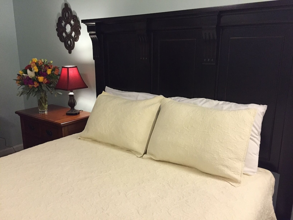 Keegan Room photo 1