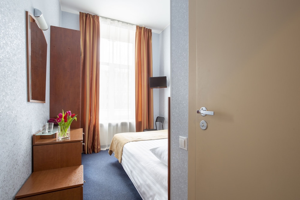 Double Room (Economy) photo 2