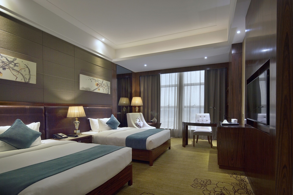 Deluxe Twin Room photo 2