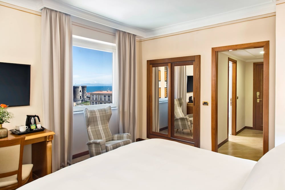 Panoramic Room, 1 King Bed, Sea View
