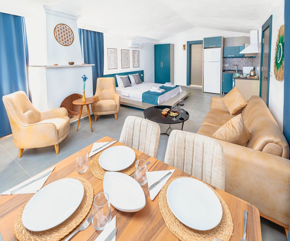 Jakuzili Teras Deluxe Suite 1+0
