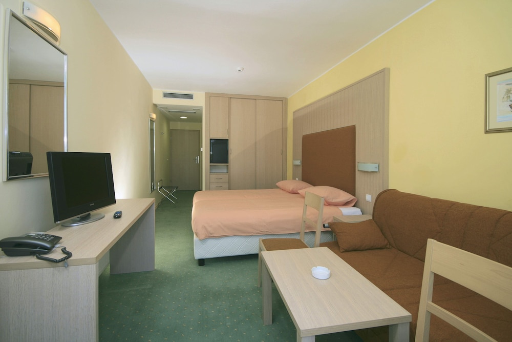 Deluxe Double Room, Balcony, Sea View photo 3