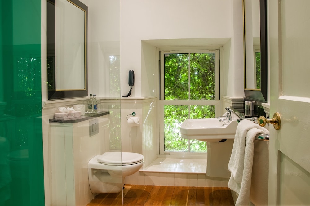 Luxury Single Room