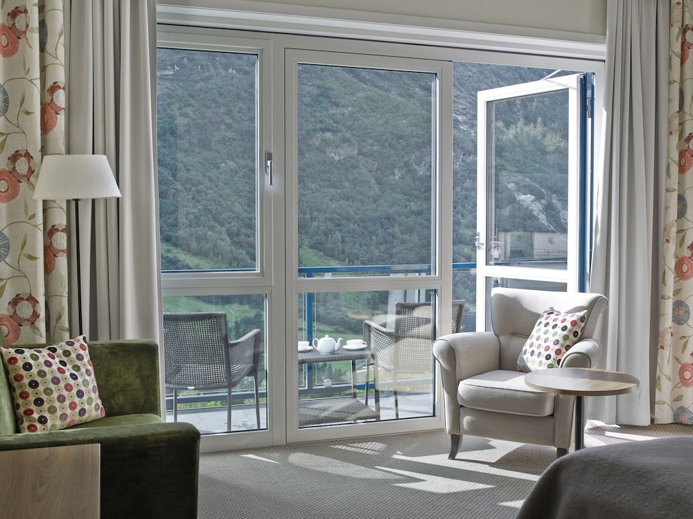 Double Room (with fjord view) photo 1