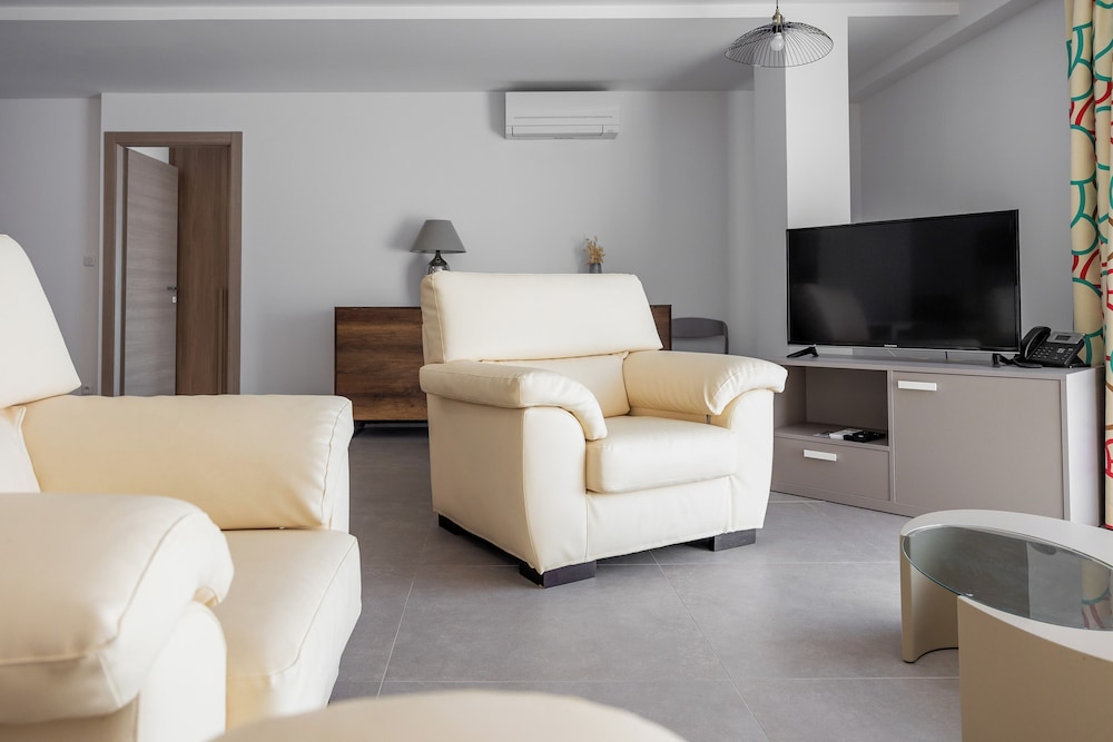 Apartment, Sea View - Photo 8