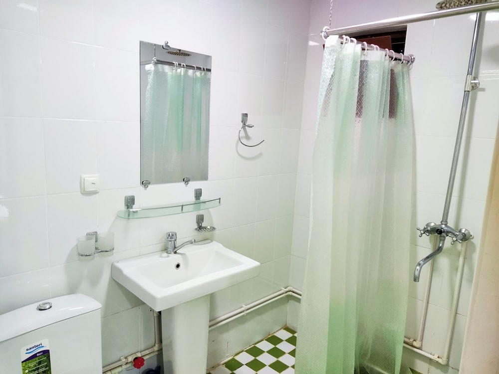 Deluxe Double Room - Photo 10