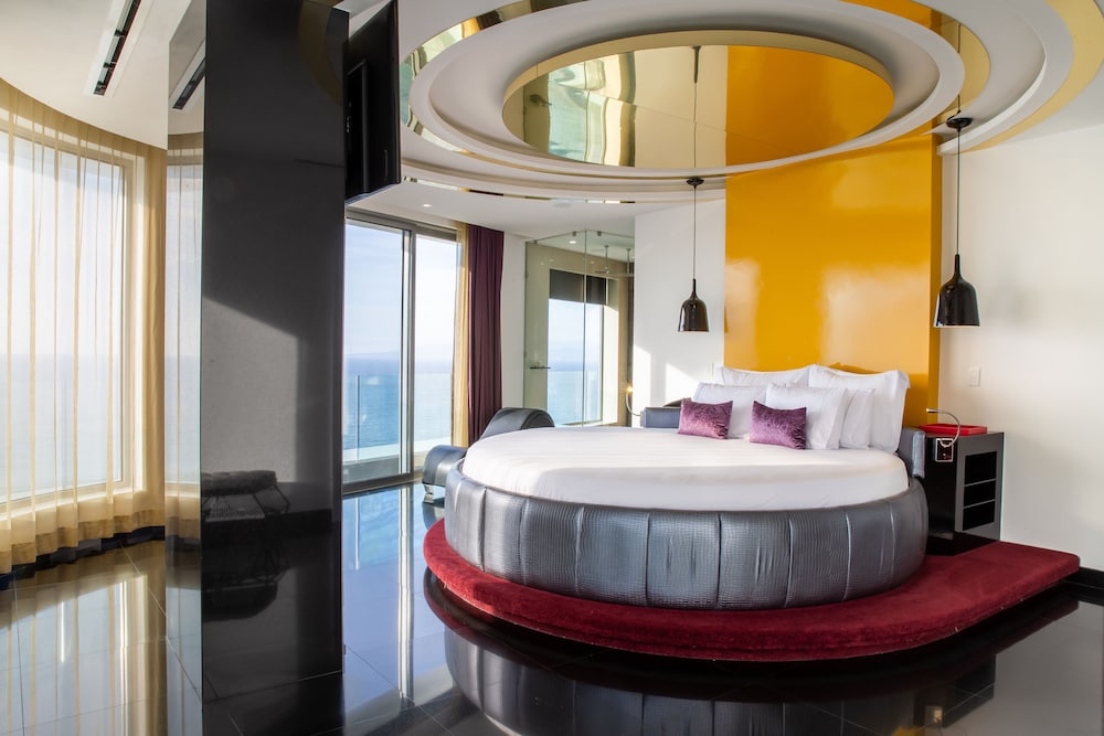 The Penthouse North