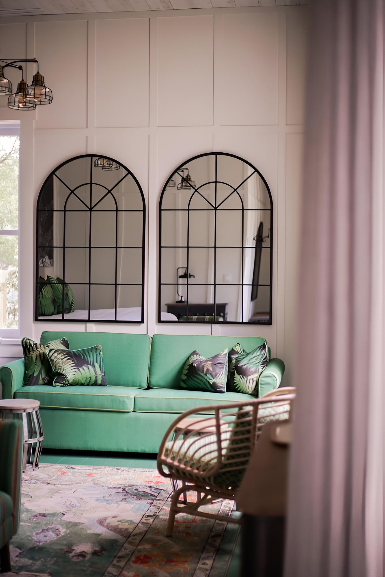 Family Room photo 2