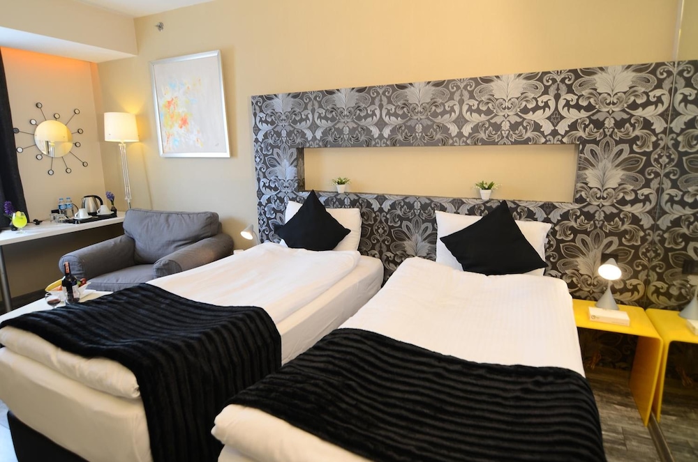 Standard Twin Room photo 2