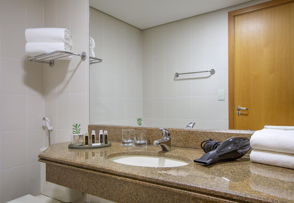 Premium Twin Room (4AD) thumbnail 6