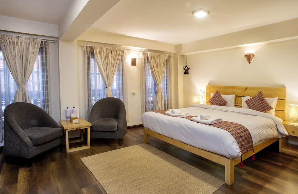Royal Room, 1 King Bed photo 1