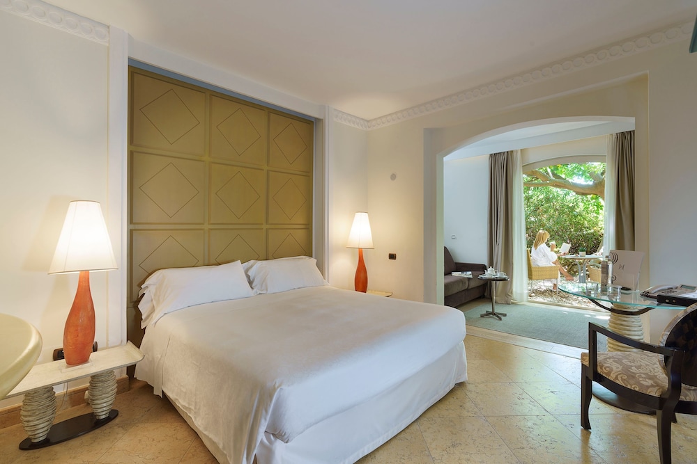Classic Double or Twin Room - Photo 4