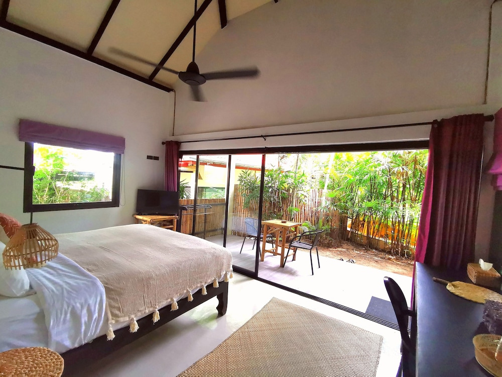 Executive Bungalow photo 2