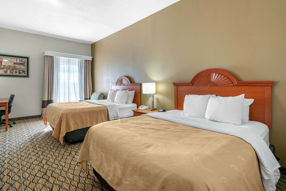 Standard Room, Multiple Beds, Non Smoking