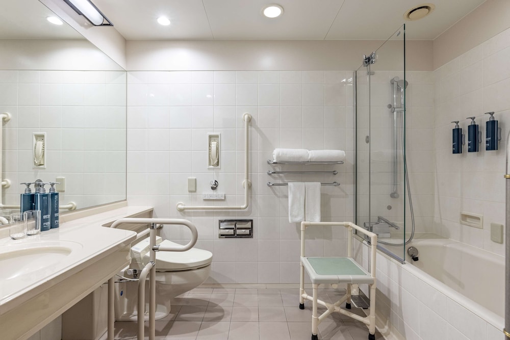 Hilton Accessible Twin - Photo 6