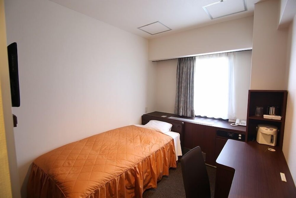 Single Room, Smoking SA1