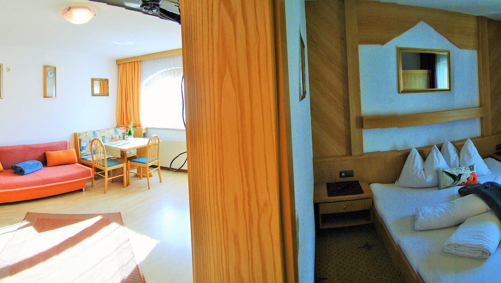 Comfort Double Room, Balcony, Mountain View