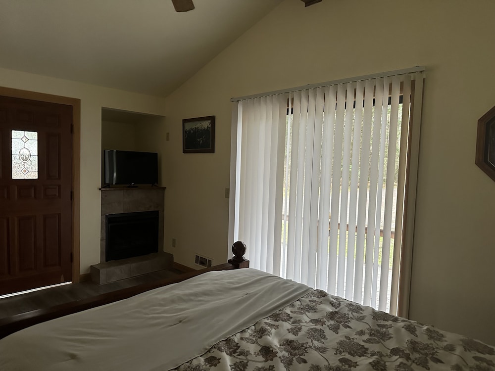 Romantic Cabin photo 3
