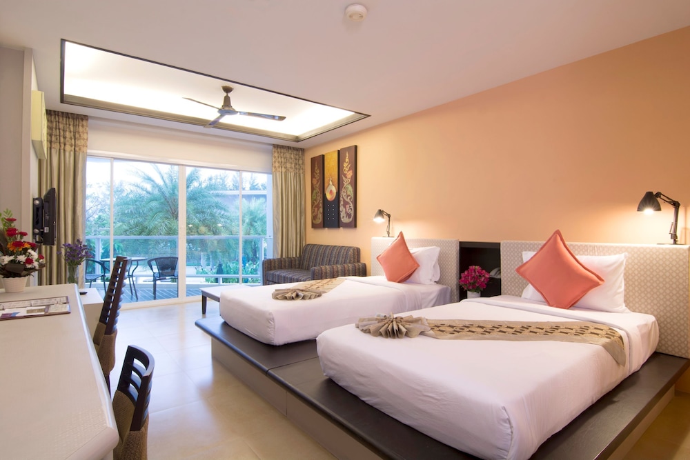 Deluxe Room - Photo 9