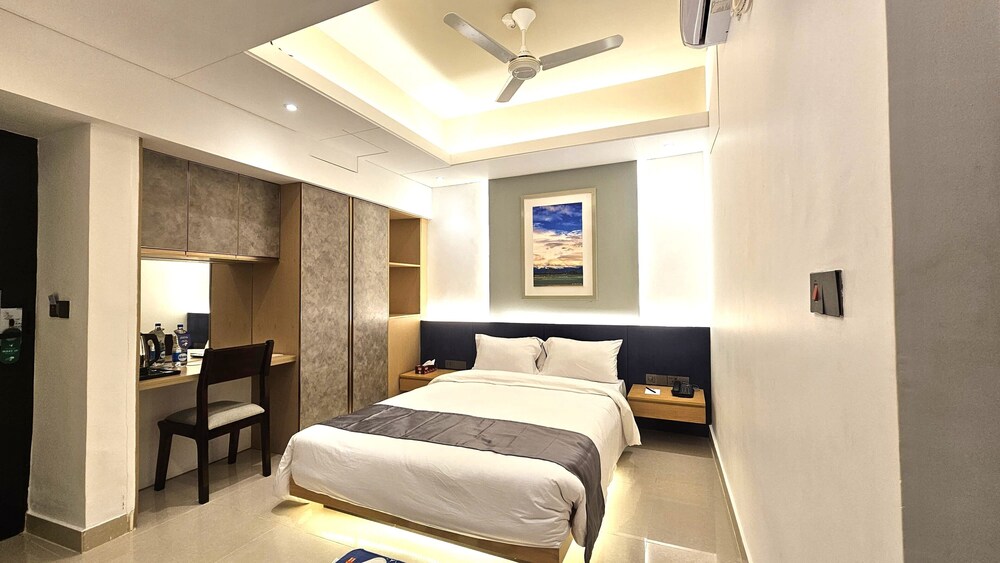 Comfort Suite, City View