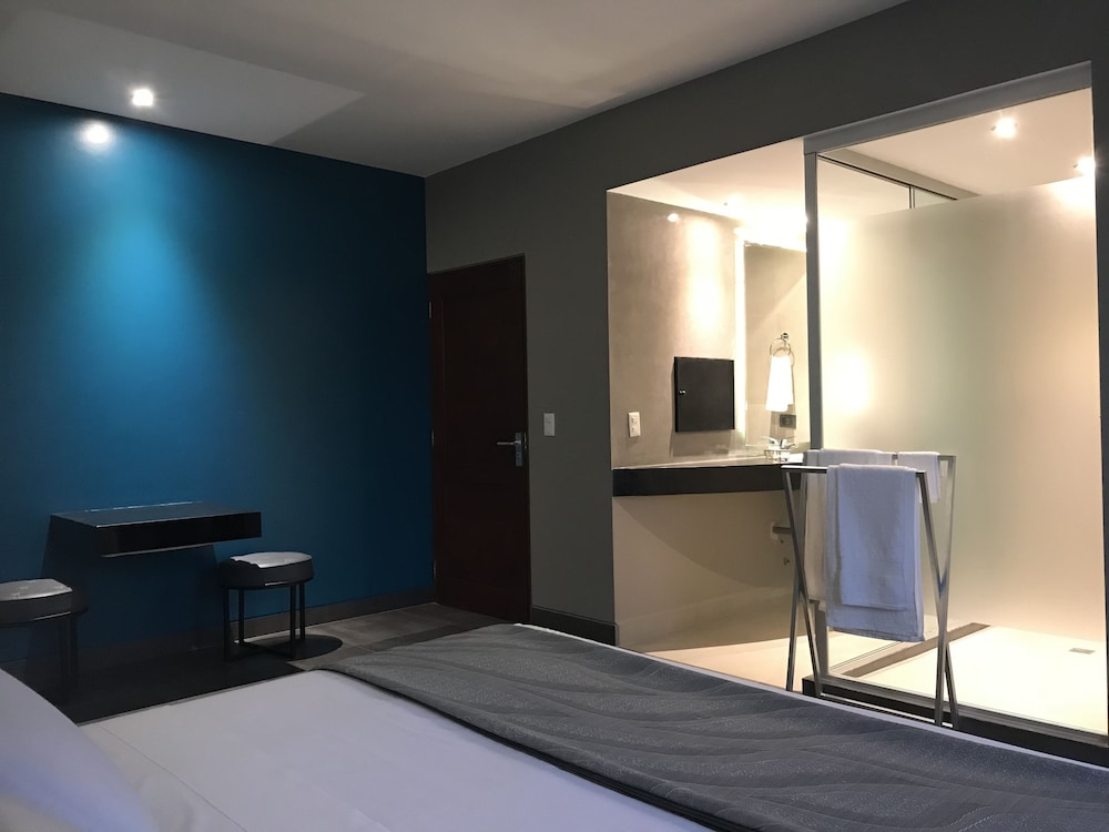 Deluxe Double Room, 1 Queen Bed photo 3