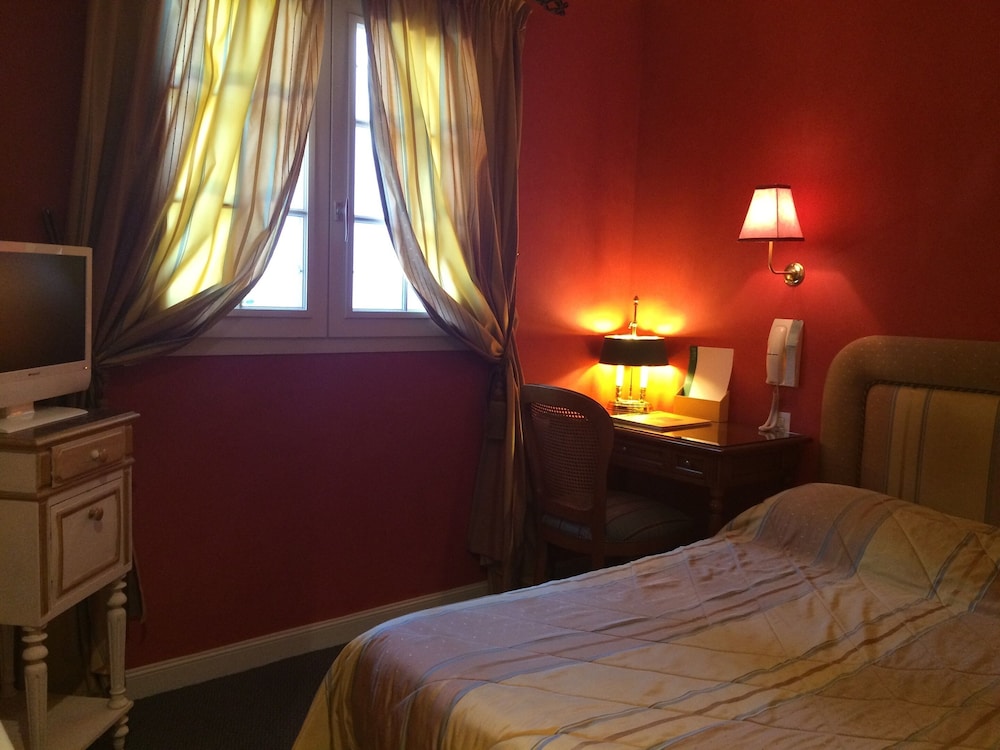 Single Room, Park View