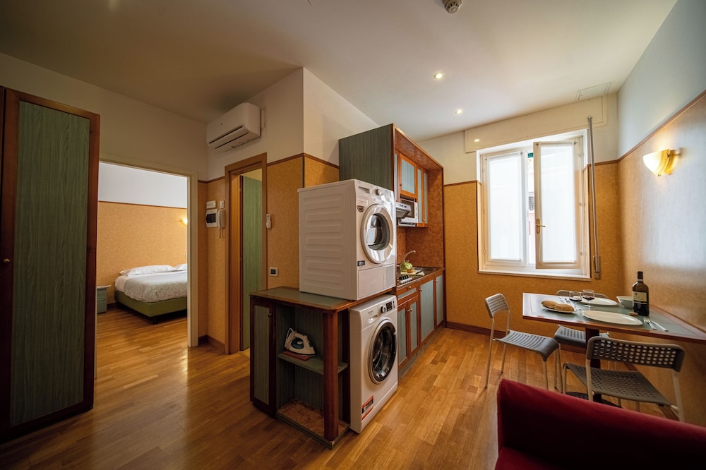 Senior Suite
